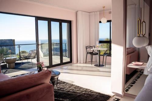 Welcome to the Camps Bay Villa!