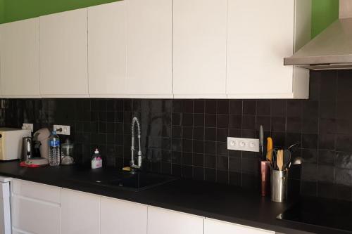 Duplex 4 pers, plein centre de Montignac-Lascaux in 蒙提尼亞克