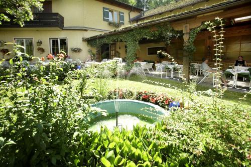 Kert, Goldener Ochs in Golling an der Salzach