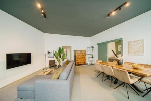 NEW 130m², Lounge Room, Im Herzen Berlins, Berlino