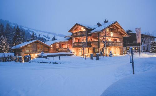 Lech Lodge - 3 Chalets und eine Gute Fee - Lech