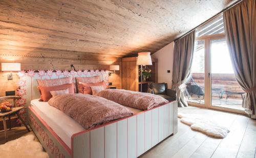 Lech Lodge - Private Chalet - image 9