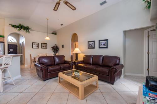 Executive sth facing,lake view 4 bed 3 bath Near disney, resturants and shopping in Davenport, USA