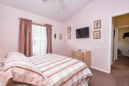Executive sth facing,lake view 4 bed 3 bath Near disney, resturants and shopping in Davenport, USA