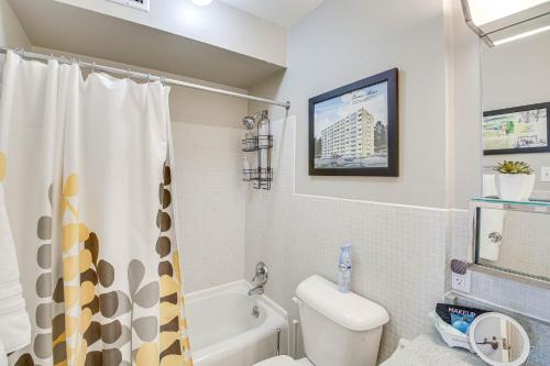 Stylish Resort Condo with Boat Slip on Lake Hamilton! - image 6
