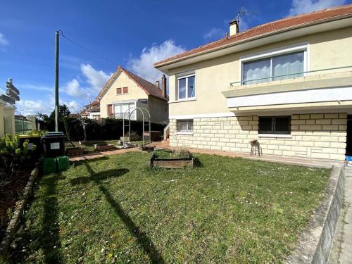 La spacieuse - 4 chambres - RER C 10min - Paris - Location saisonnière - Brétigny-sur-Orge