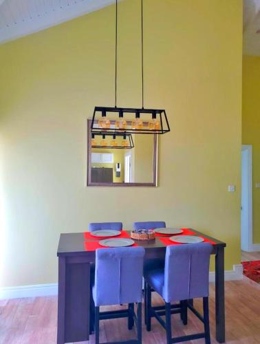 La Pelle in סאופרייר