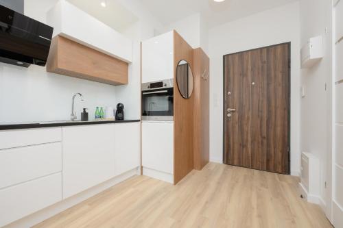 Holzera 3 studio - close to Medicover/Paley, Warsaw (photo 10)