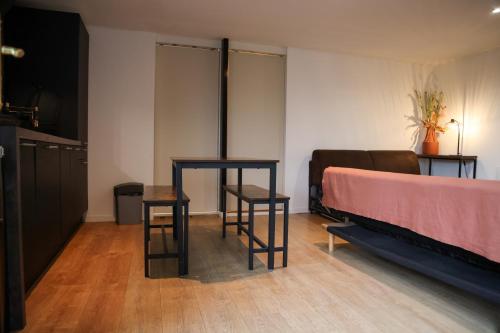 Appartement avec une chambre in Montlhery
