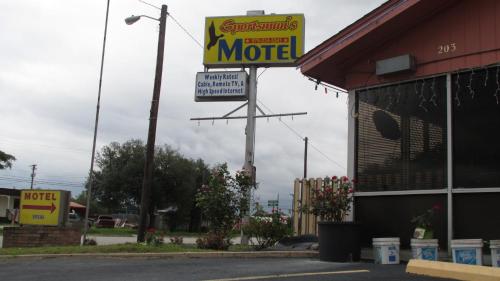 . Sportsman's Motel