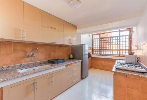Moroccan typical flat, Hivernage - Tap to explore photos