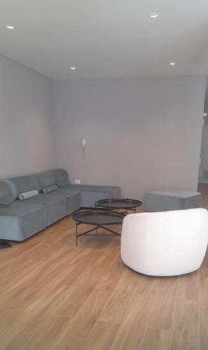 Departamento hermoso en Almagro - image 5