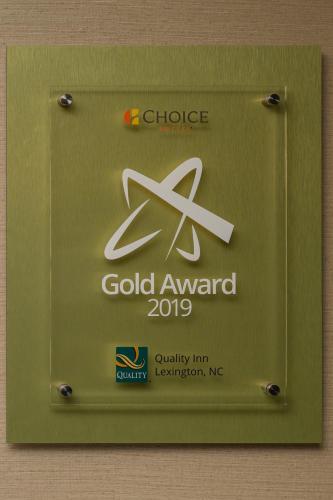Quality Inn & Suites - image 42