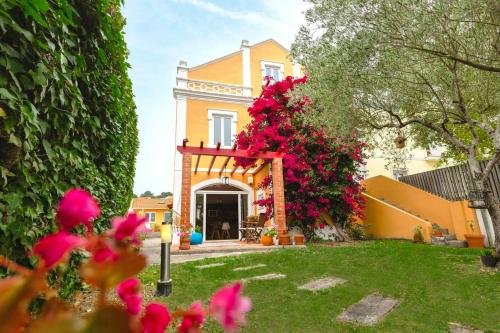 5 bedrooms villa at Foz do Arelho 600 m away from the beach with terrace and wifi