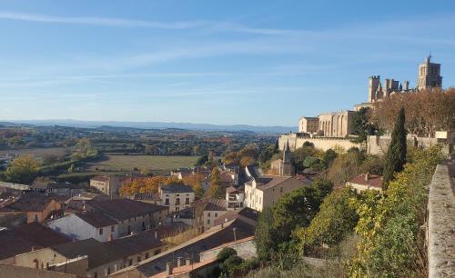 Le Grenier, Climatisation Terrasse Wi-Fi Netflix 15 mn coeur de ville