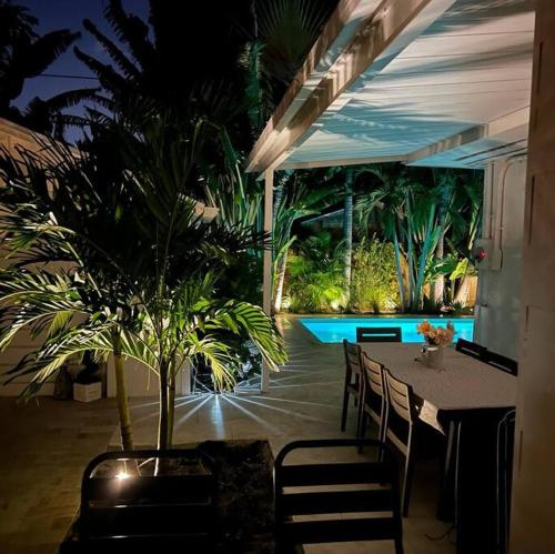 Very cool renovated 1930s bungalow home! in West Palm Beach, USA