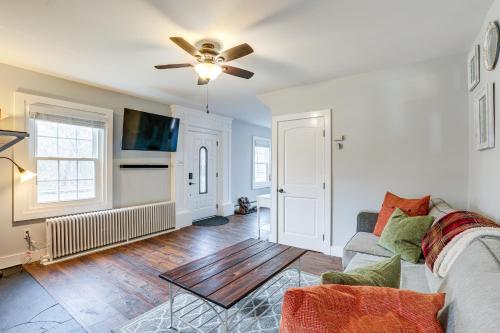 Historic Yardley Retreat - 1 Block to the River! in Yardley, USA