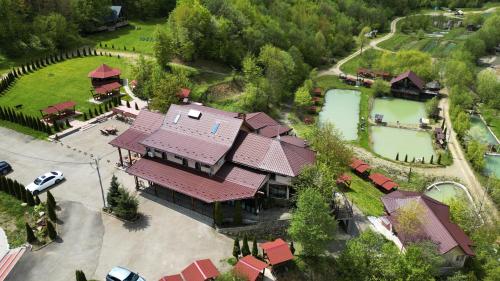 Păstrăvăria Crasna Bogiri (Pastravaria Crasna Bogiri) in ทาร์โกวิสเต