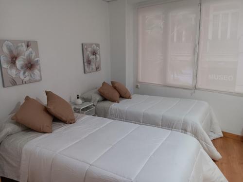 Apartamento para cuatro Huspedes Amplio y Cntrico Ciutat Vella, Valencie (fotografie 3)