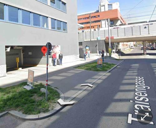 Geri's Apartment Vienna 20 Cozy modern & centrally located 24-hour self check-in & out - image 4