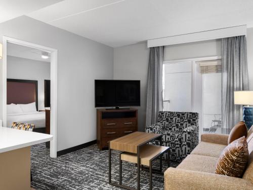 哥伦布机场惠庭套房酒店 哥伦布机场惠庭套房酒店