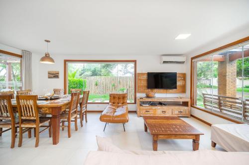 صالة مشتركة/ منطقة التلفزيون, Bz38 Casa a 200m da praia c/ piscina privativa in Vila Luiza