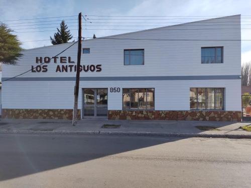. Hotel Los Antiguos