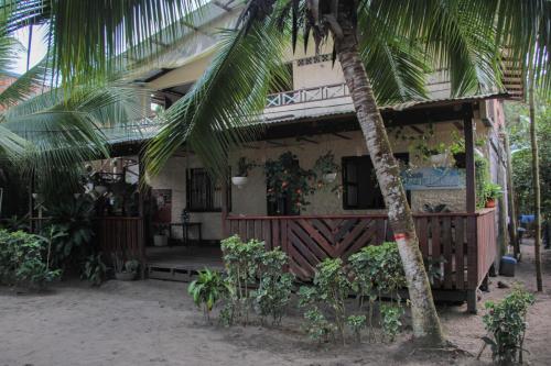 Posada Las Palmera Huina