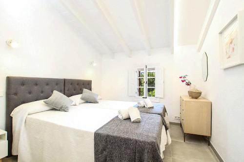 Five-Bedroom Villa image 10