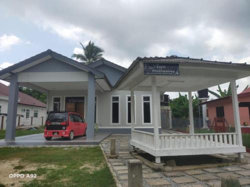 Ayu Homestay in เมลอร์