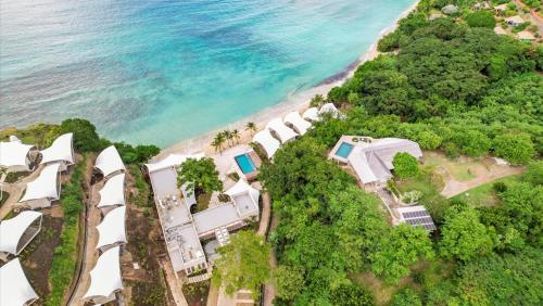 Surrounding environment, Your roomy comfortable place K4 near Maurice Bishop International Airport