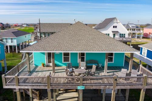 The Reel Teal home in Crystal Beach, USA