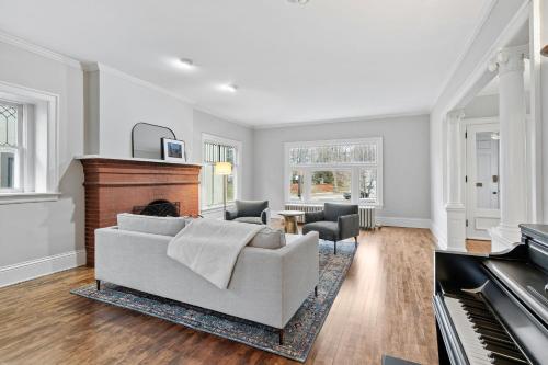 Sapphire Estate in Minneapolis, USA