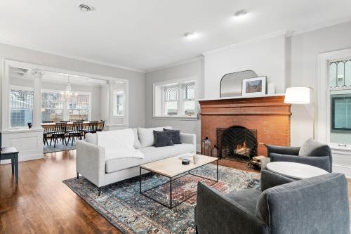 Sapphire Estate in Minneapolis, USA