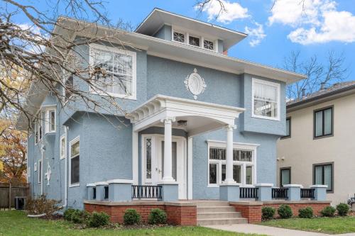 Sapphire Estate in Minneapolis, USA