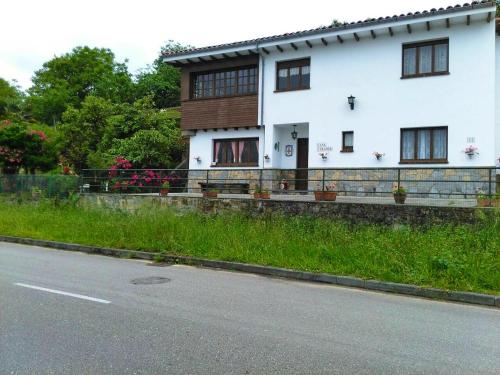  Charming house in Asturias with terrace and barbecue in San Martin del Mar