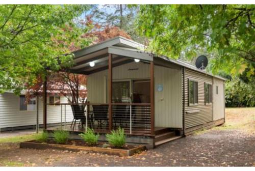 Superior Three-Bedroom Cabin