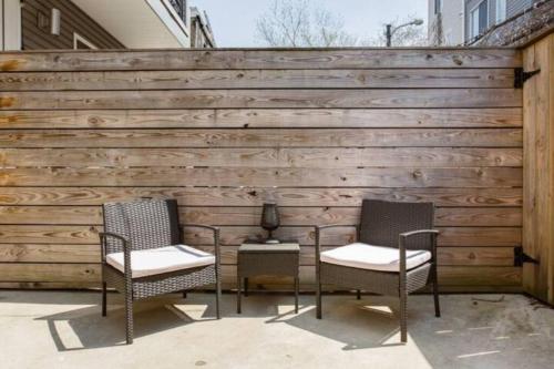 Luxurious & Spacious 3Bed/3Bath with Outdoor Patio in Philadelphia, USA