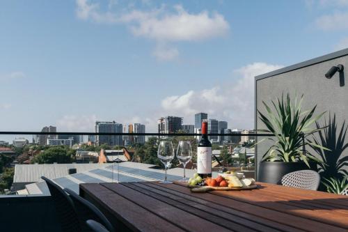 Lusso - Rooftop Views 3BR 3BTH 4 Level Townhouse, Adelaide (fotografie 7)