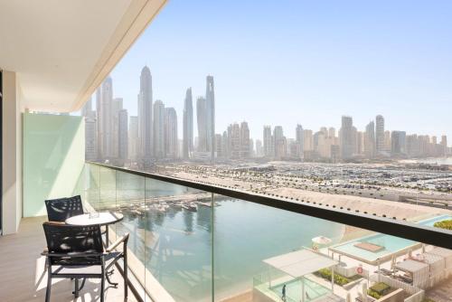 Silkhaus Vacation Homes Marina View with Tower's Private Beach, Dubai