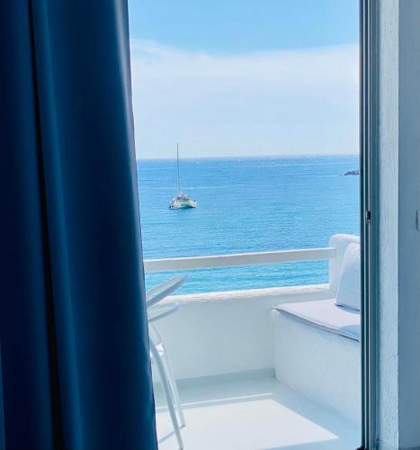 Geo & Art Boutique Hotel Himara in 發羅拉
