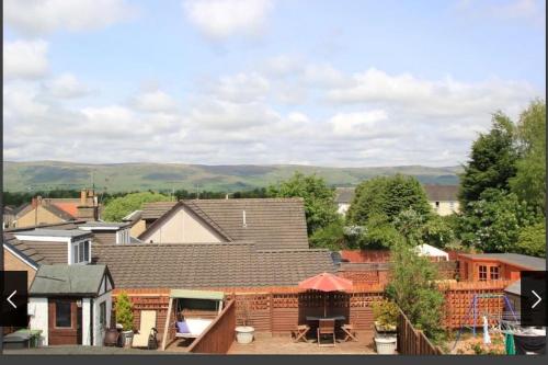 Charming 2 bed sandstone cottage in Waterside, Kirkintilloch