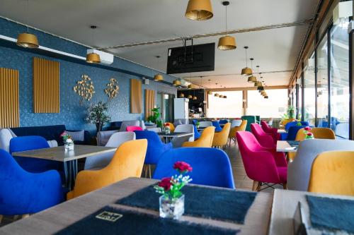 Comida y bebida, First Suites Hotel in Rabat