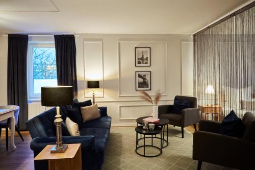 R B Apartment am Airport Hamburg - 1-4 Personen - Küche - Smart TV - Waschmaschine - perfekt für Geschäftsreisende oder Familien, Amburgo