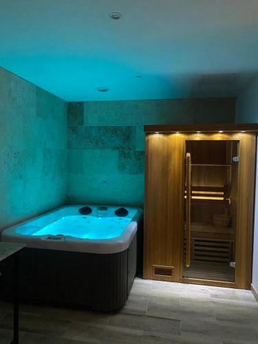 Cote spa suite nord in Saint-Victoret