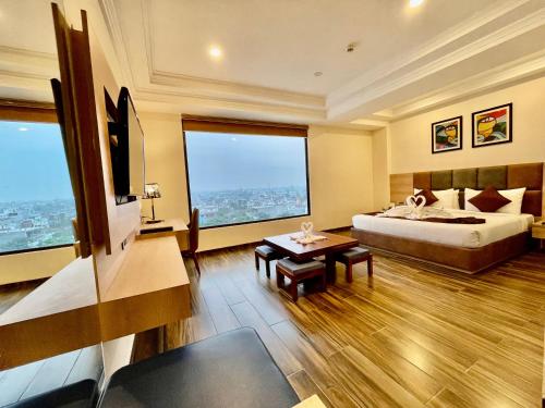 The Elite Lucknow Convention Hotel in Rajajipuram