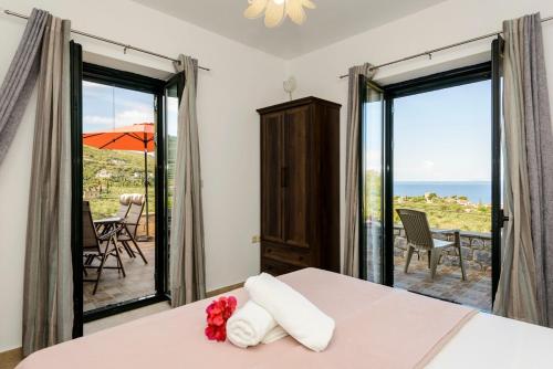 Mani Seaview Villa Lida - Luxury close to the beach