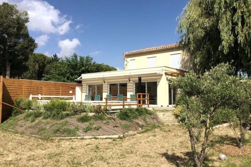 A l'ombre du Saule. Villa 10 personnes + piscine