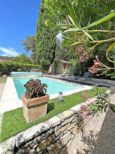 La Maison Angele - Maison de famille avec piscine - Location, gîte - Le Thoronet