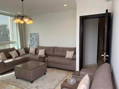 Luxurious Apartment Partial Sea View - image 5